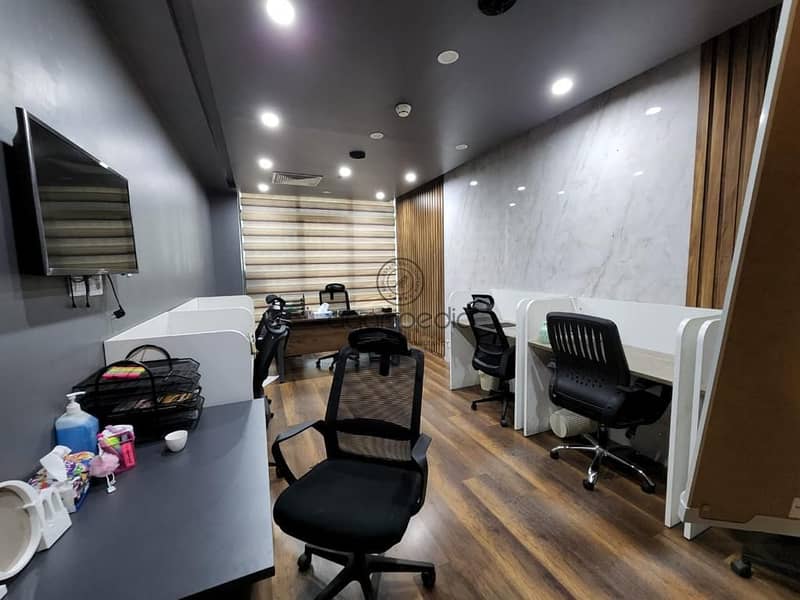 10 f892c86c-5997-4075-b4a4-9619ee7d6c0c. jpg