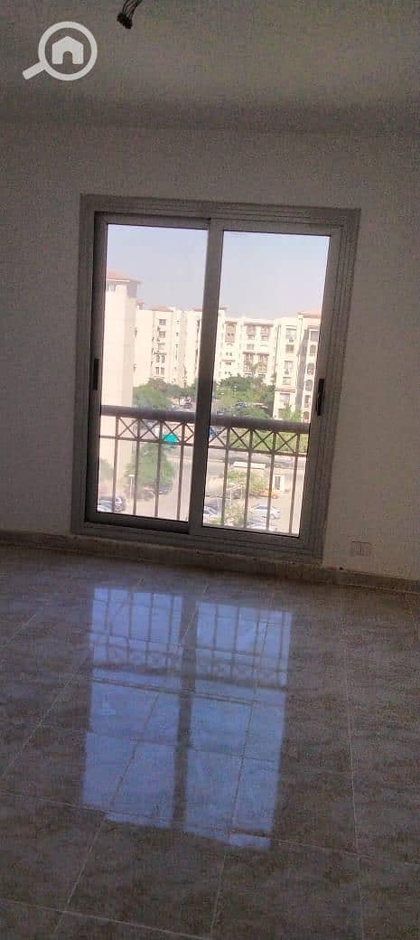 8 177c605f-00b9-49c3-9c7a-989720959168. jpg