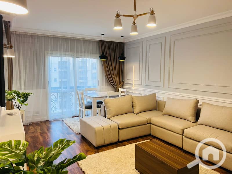 2 0d474fc8-dd47-4993-848d-580d2c86c98f. jpeg