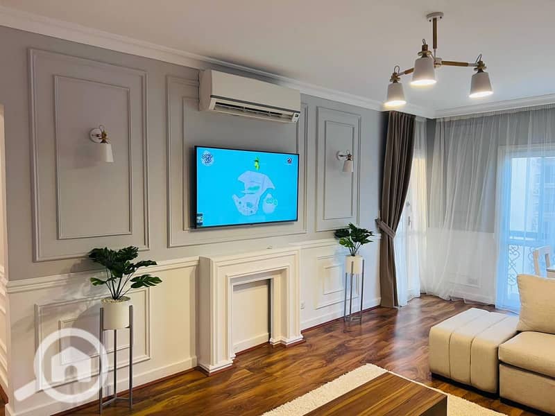 4 c85a3dfb-7760-404d-b4e9-6f0f754cfd04. jpeg