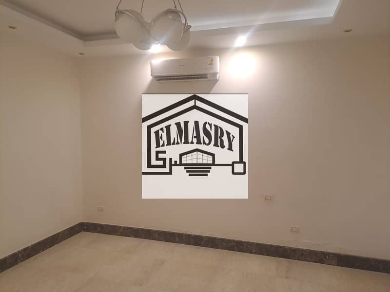 12 c9a60f5e-2901-468a-a5c9-ad5045e3cd6f. jpg