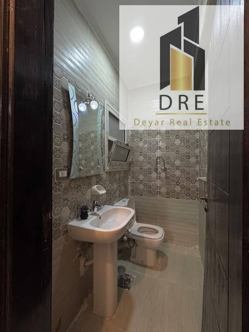 12 19eb6108-3927-433d-abba-e2c3310044b8. jpg