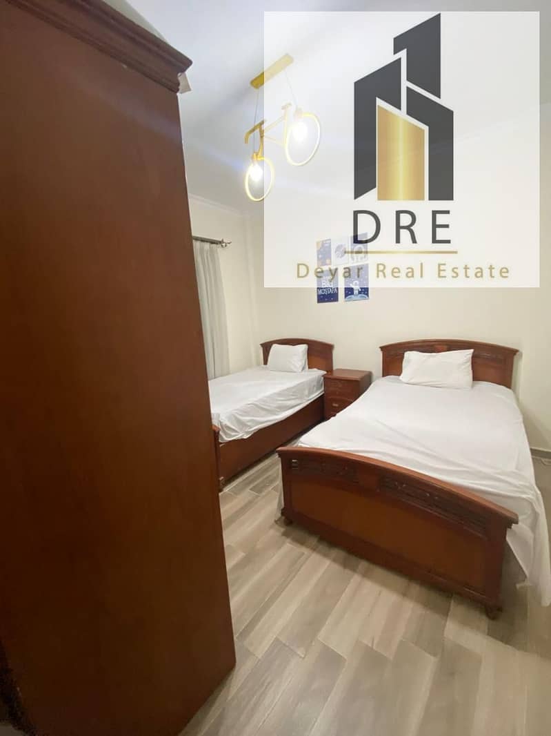 30 e6fa893f-f942-4b54-b8df-25ee5942eefa. jpg