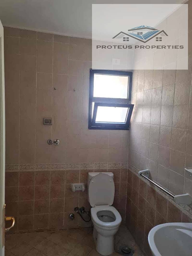 8 e830d894-30df-48e2-8319-901e6f19aed1. jpg