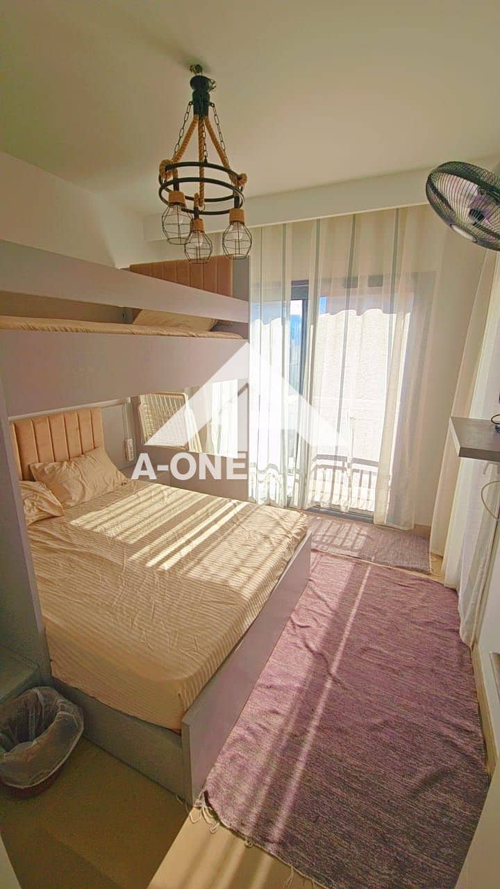 8 c035638f-3e9c-4d14-abdd-25900bb927f1. jpg