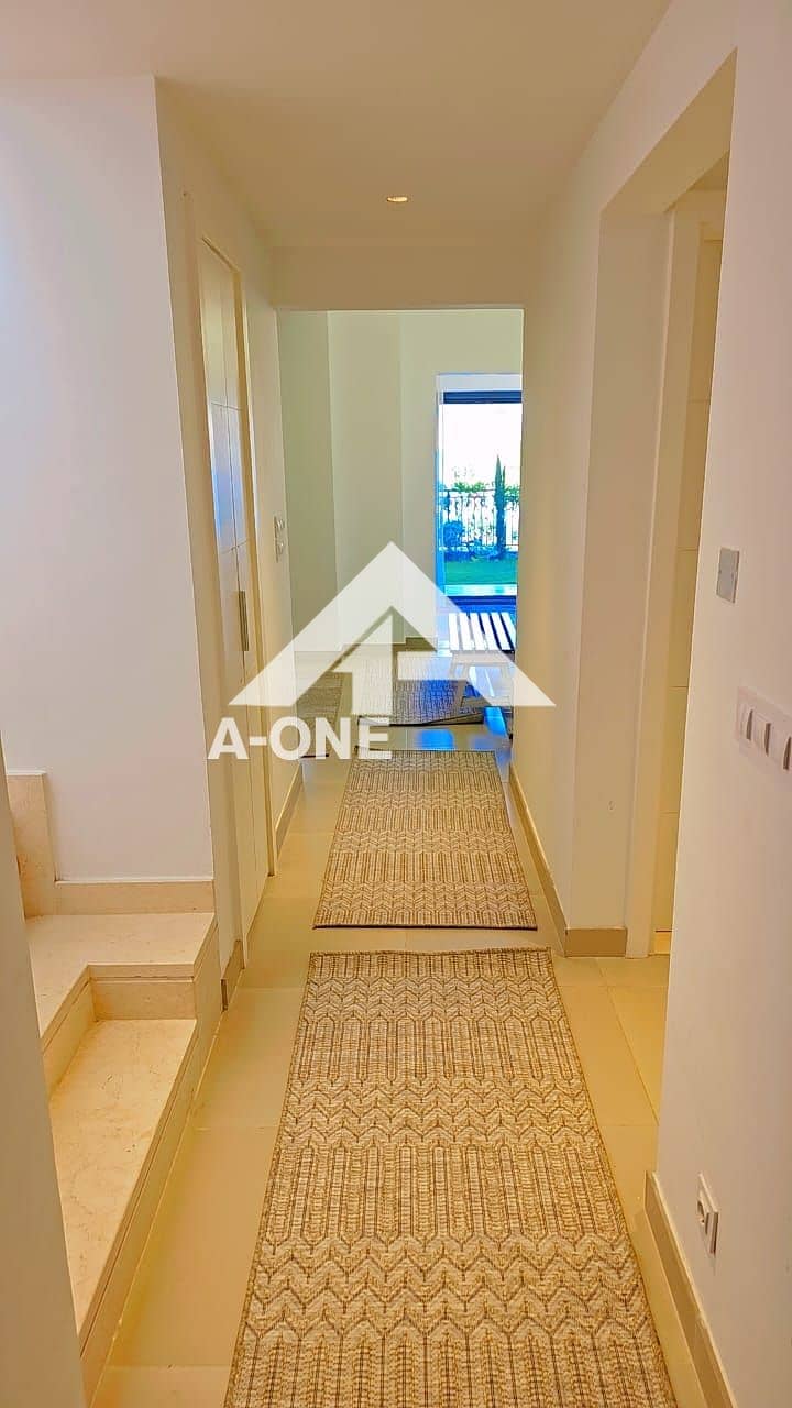 9 7f17c696-c816-4637-9bf0-f6f157e55ff8. jpg