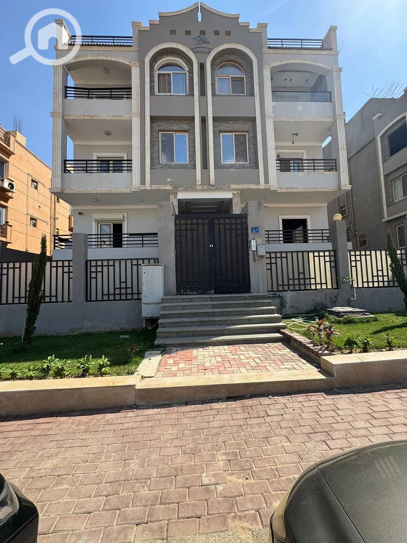 8 584954497_3089114078144449_2217418139199692562_n. jpg