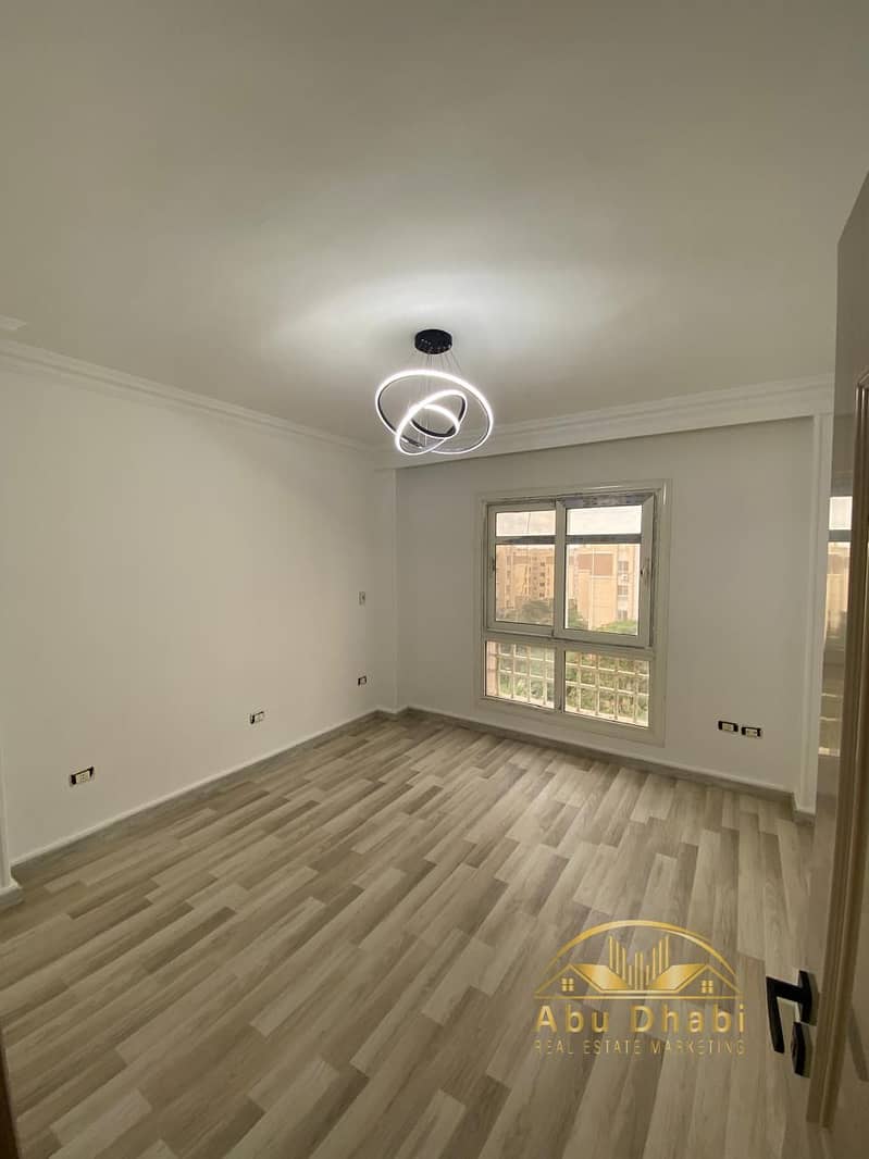 14 ac920f65-8d30-42aa-9a32-18f2f94f9394. jpg