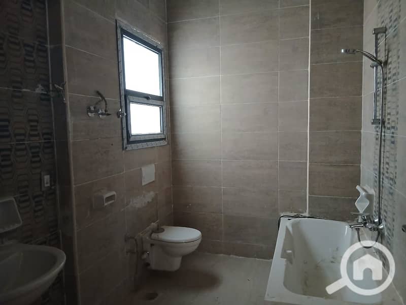 5 WhatsApp Image 2025-02-13 at 10.08. 53_b77704c6. jpg