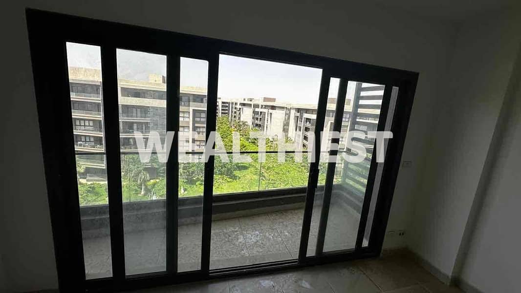 3 b900c0be-646d-4b54-b40d-63739ca9d194. jpg