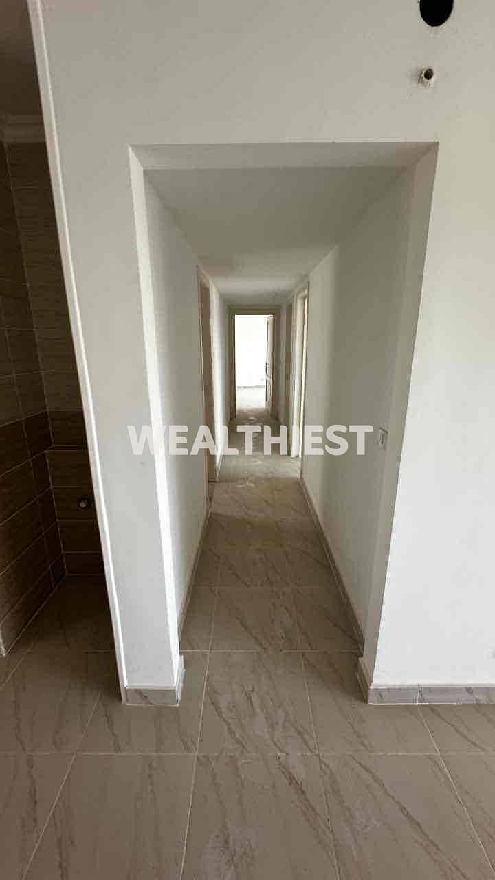 9 d03adcc5-1d24-465f-8152-a9ae9a03c943. jpg