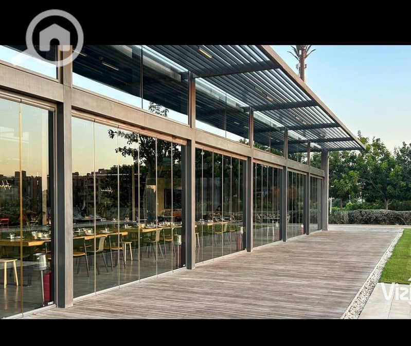 6 5e45750d-2c57-436e-b989-1bc55f649627. jpg