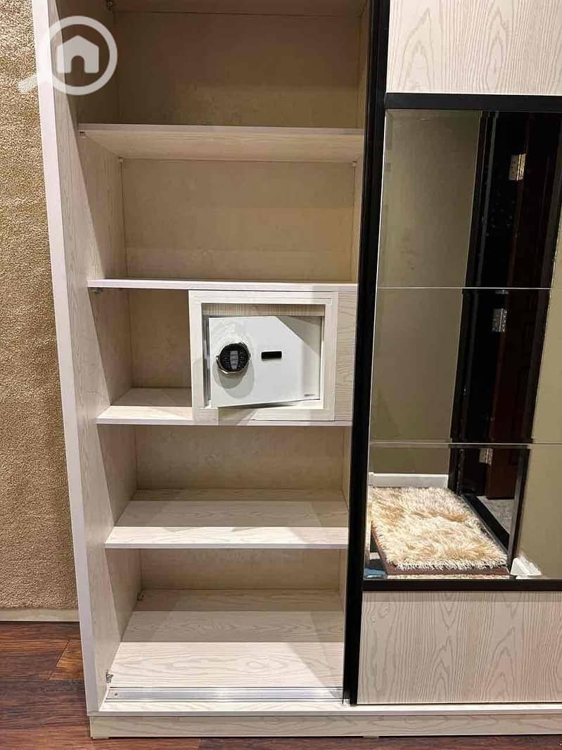 25 9cdf6dd2-b848-47e1-b723-70850059bbdd. jpg