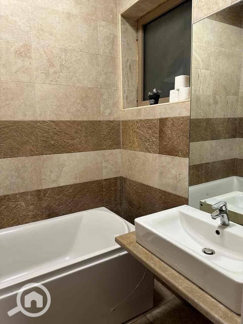 16 a6569540-24b1-4a9c-a975-7c5c983813f0. jpg