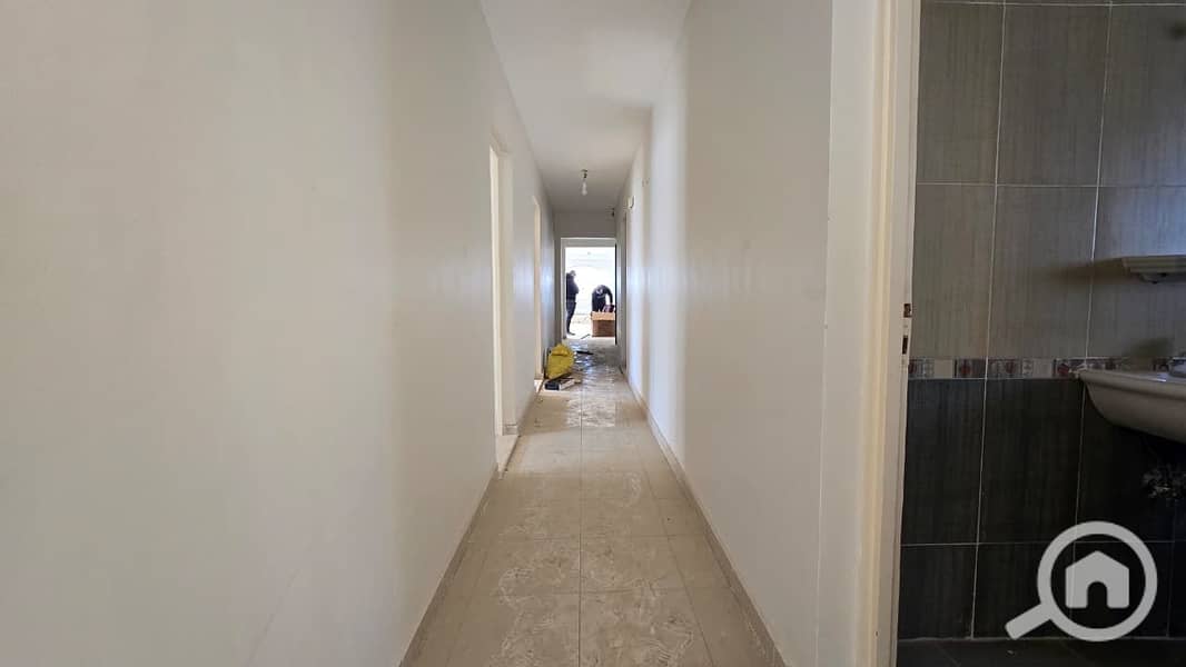 9 17623fba-1cd2-4bfb-ac39-2ce2ecb7ea56. jpg