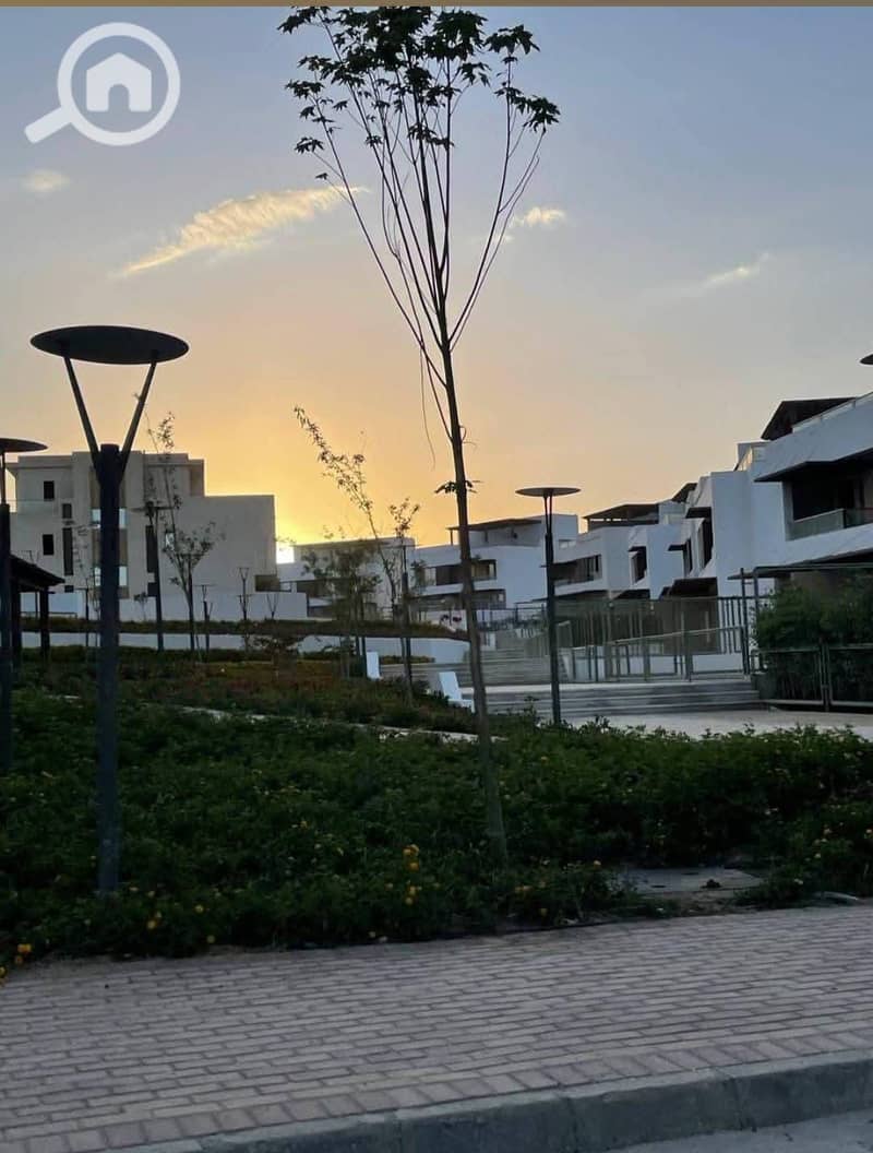 8 WhatsApp Image 2025-04-15 at 3.25. 32 PM. jpeg