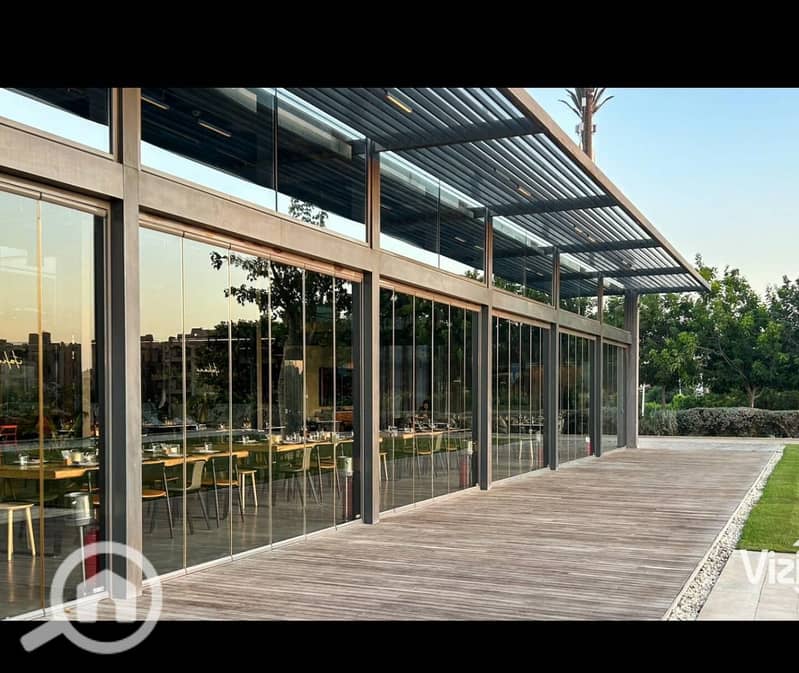 10 5e45750d-2c57-436e-b989-1bc55f649627. jpg