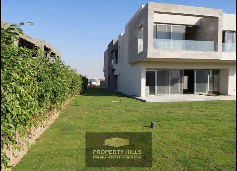 10 fe5a3381-fdb2-4f3c-b01d-64e82b25d211. jpeg