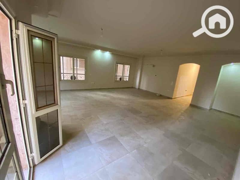 4 d9e5f591-4c36-4477-b20a-aac26fe9fc4b. jpg