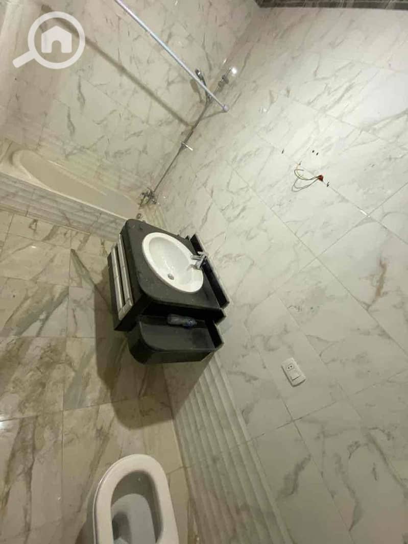 21 d344d0ac-2267-4406-bf2f-e33c8b3b1d25. jpg