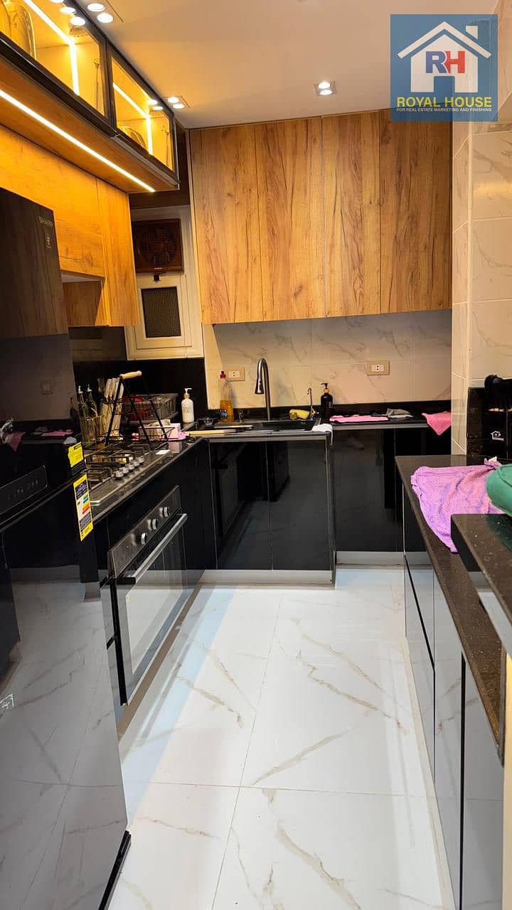 4 bb7d5e56-5dab-4bcd-84da-acb1c6a439f3. jpg