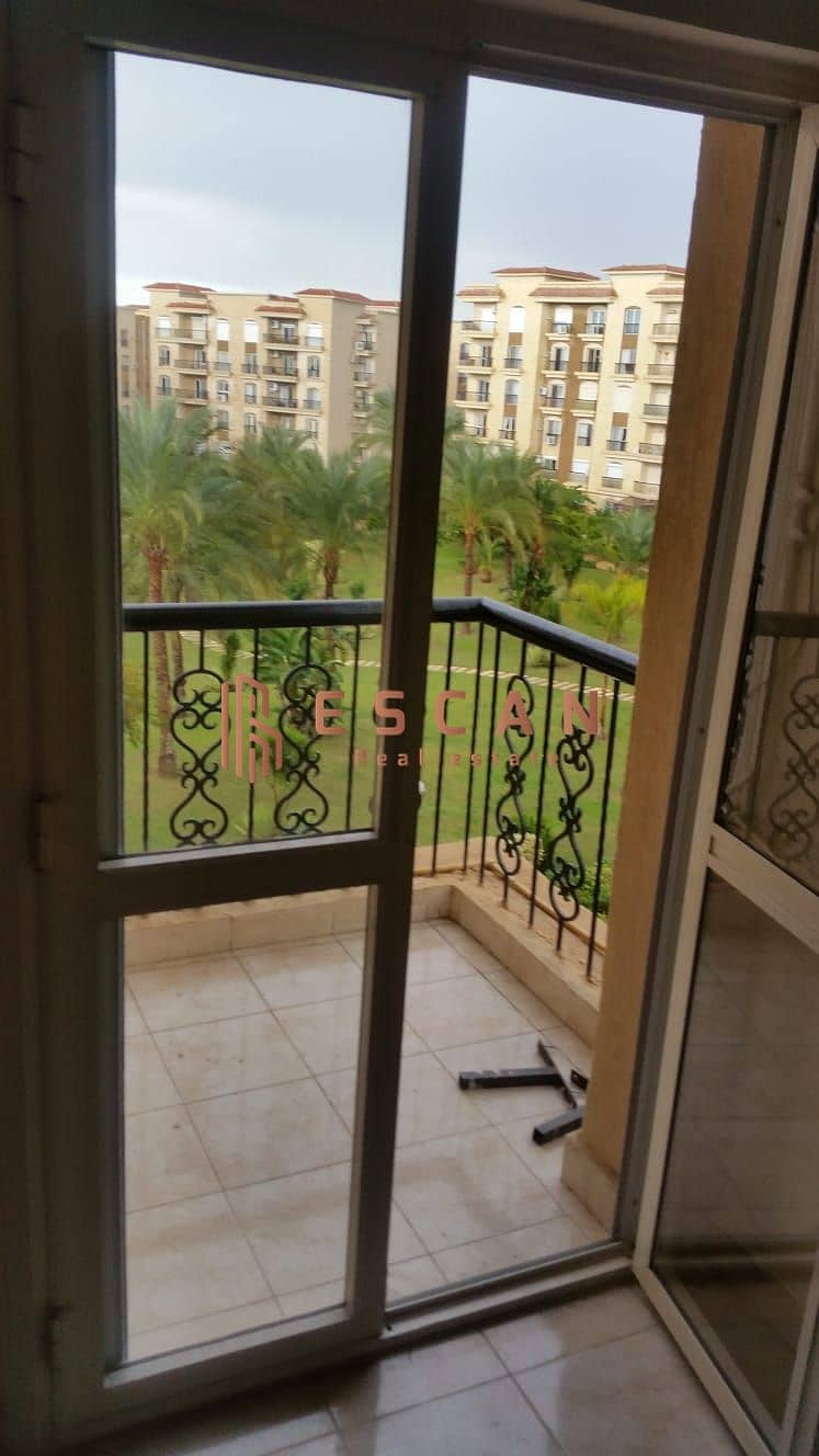 3 0e5ef64e-6a9b-4756-a597-3a85d6318234. jpg