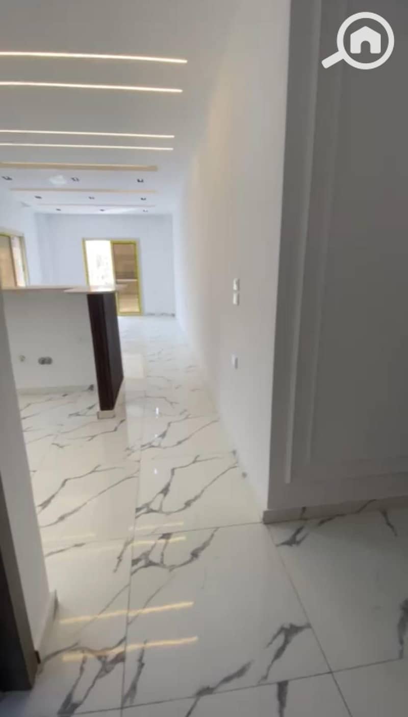 2 0e90761b-2c1b-43d3-bf56-16222d8b3e58. jpg