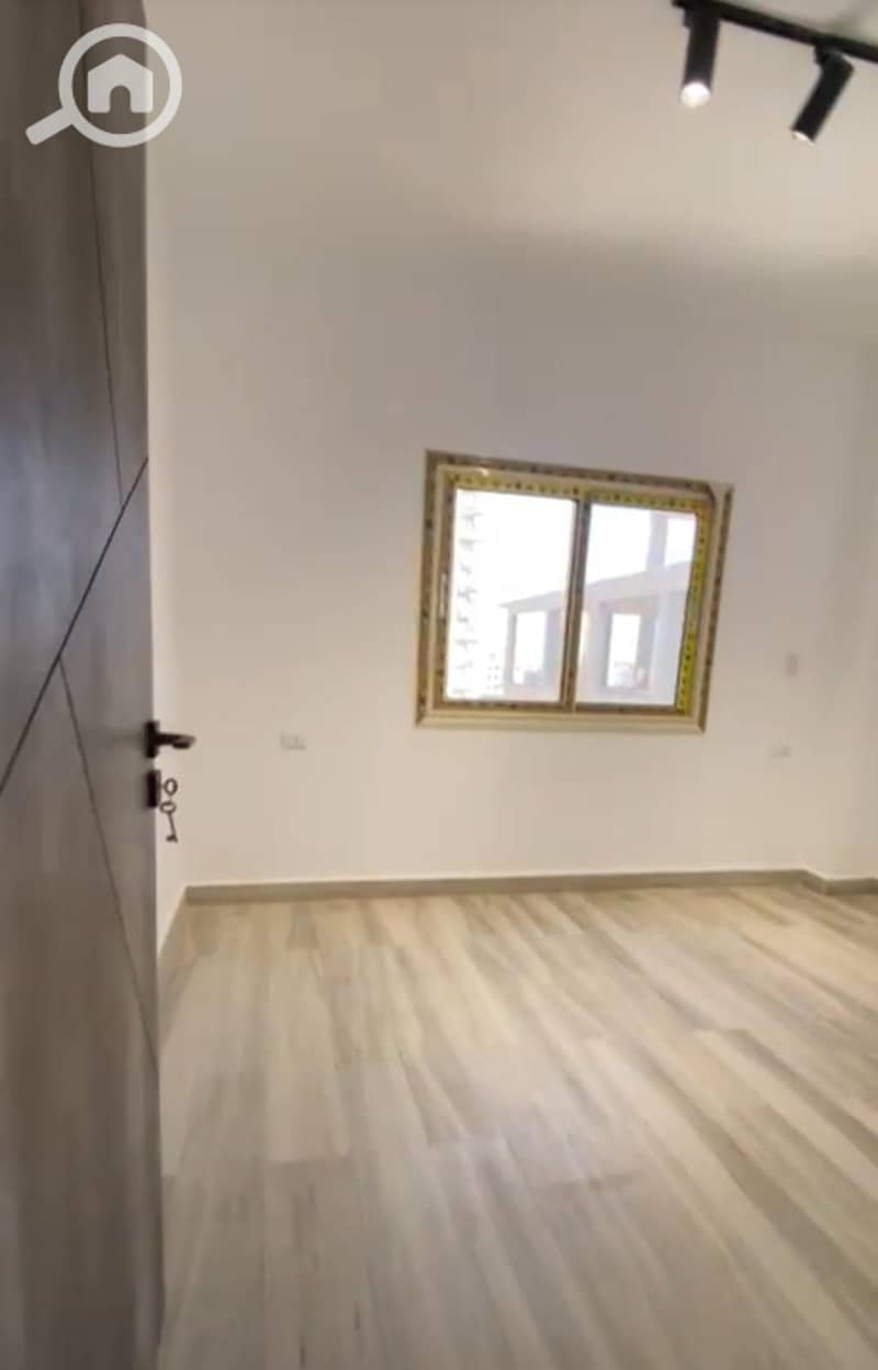 3 13c07e82-71c8-4ce2-b3fc-47ea4d67e6a8. jpg