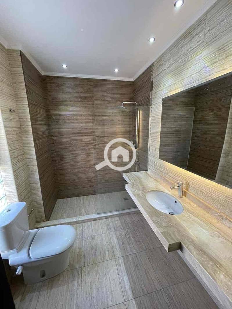 21 214edc04-bf41-451b-9f9a-827b5097fd30. jpg