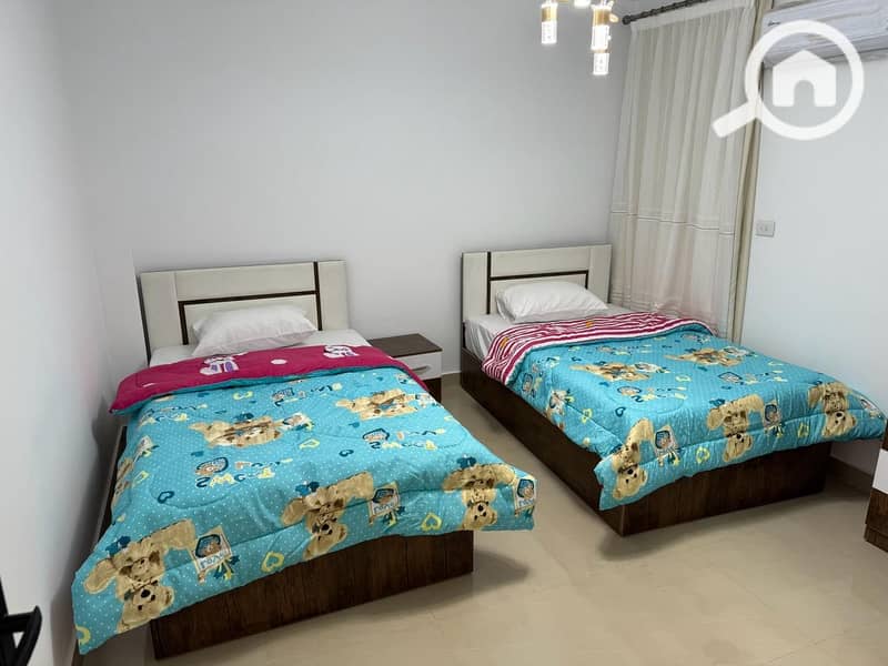 8 c81bc6cc-b22a-4b02-a7a8-96270ffd113f. jpeg