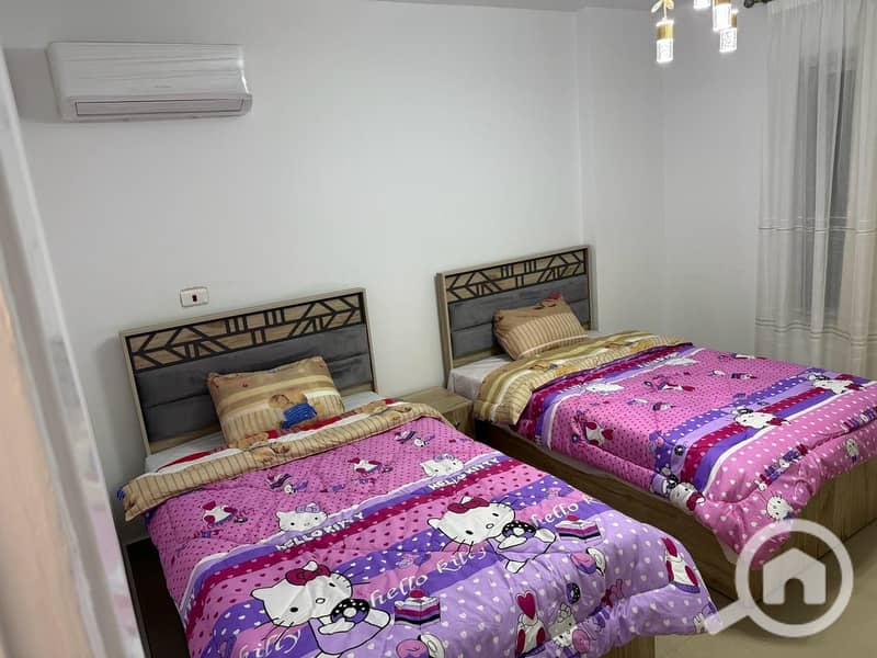 10 fd7cb1b6-f44a-40ff-8069-ed058ca06dea. jpeg