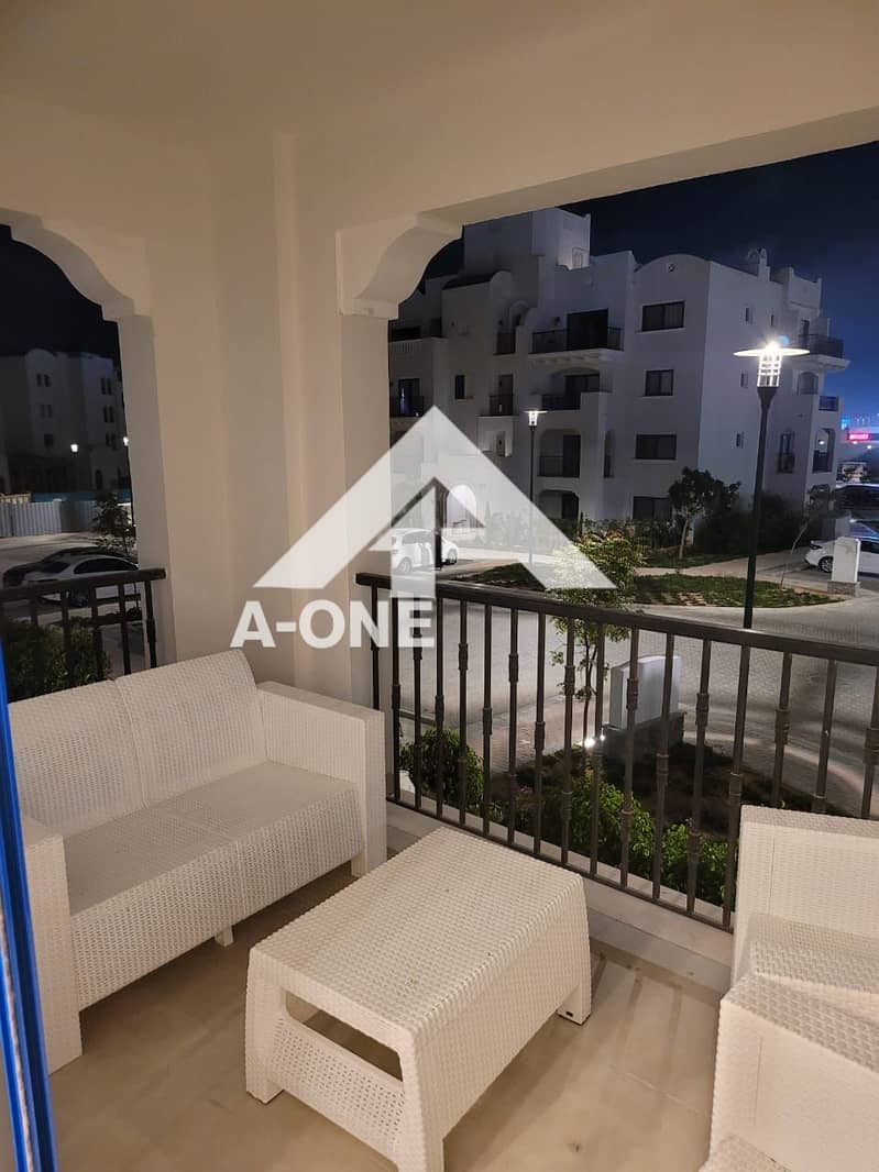 8 798cf881-4d0f-44bd-a9d4-7b51de1f6b9e. jpg