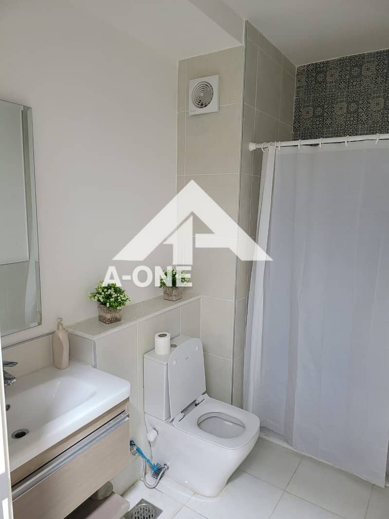 15 61b38428-8988-4acc-9ba2-485631a6f3c8. jpg