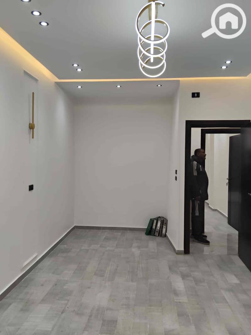 2 8b49a181-a856-454a-885c-37a4d12444d6. jpg