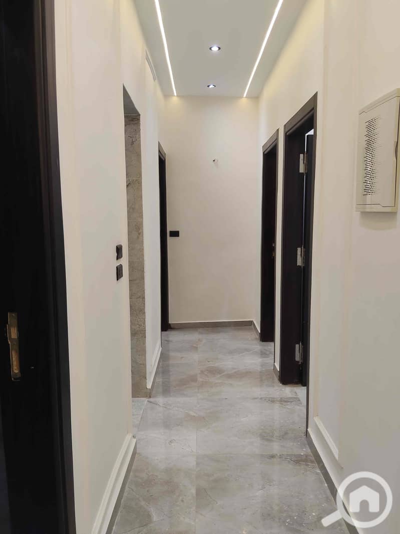 5 977f1785-ce4b-4483-8ea0-01412ce0cca1. jpg