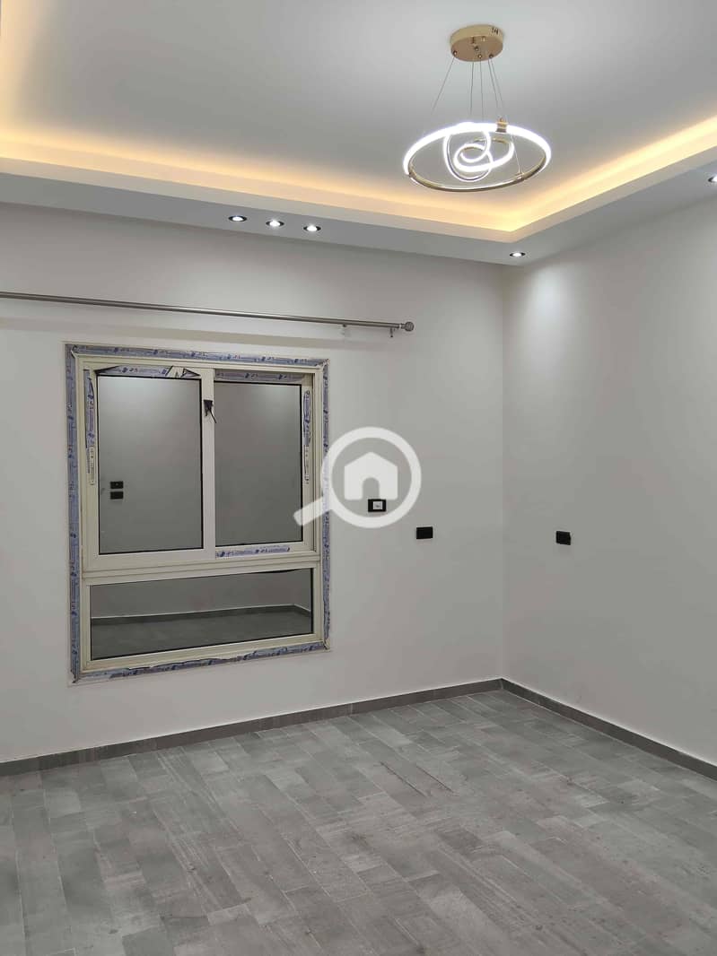 11 15eefe49-cefa-44bd-b3b2-6b03dbdf6df1. jpg