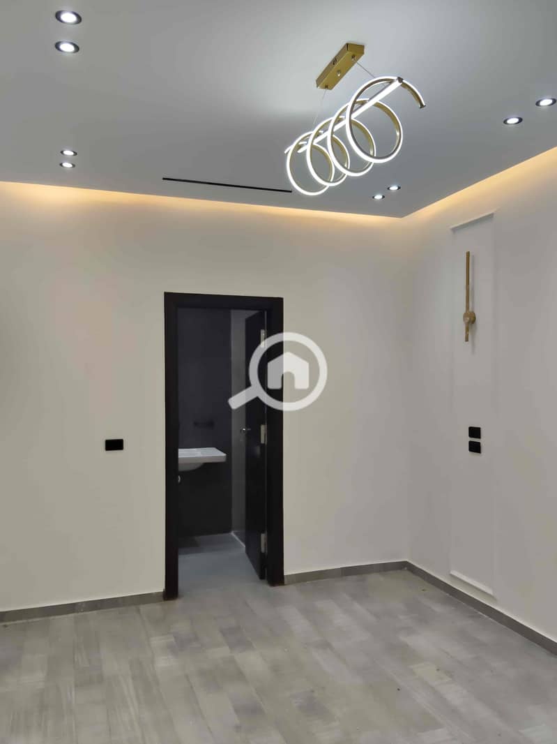 21 46cfe9b4-d54c-4ca3-bd90-23cf27e310bf. jpg