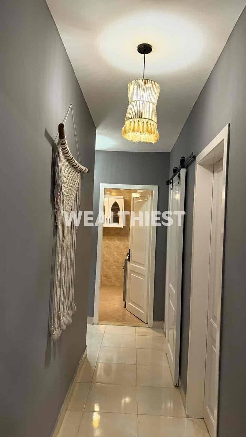 6 eb778f89-da46-46b0-90c7-f5fb88814bf0. jpg