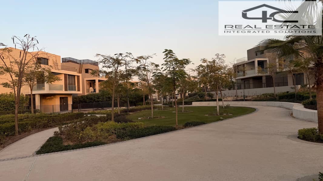 4 2025_12_23_16_27_IMG_1817. JPG