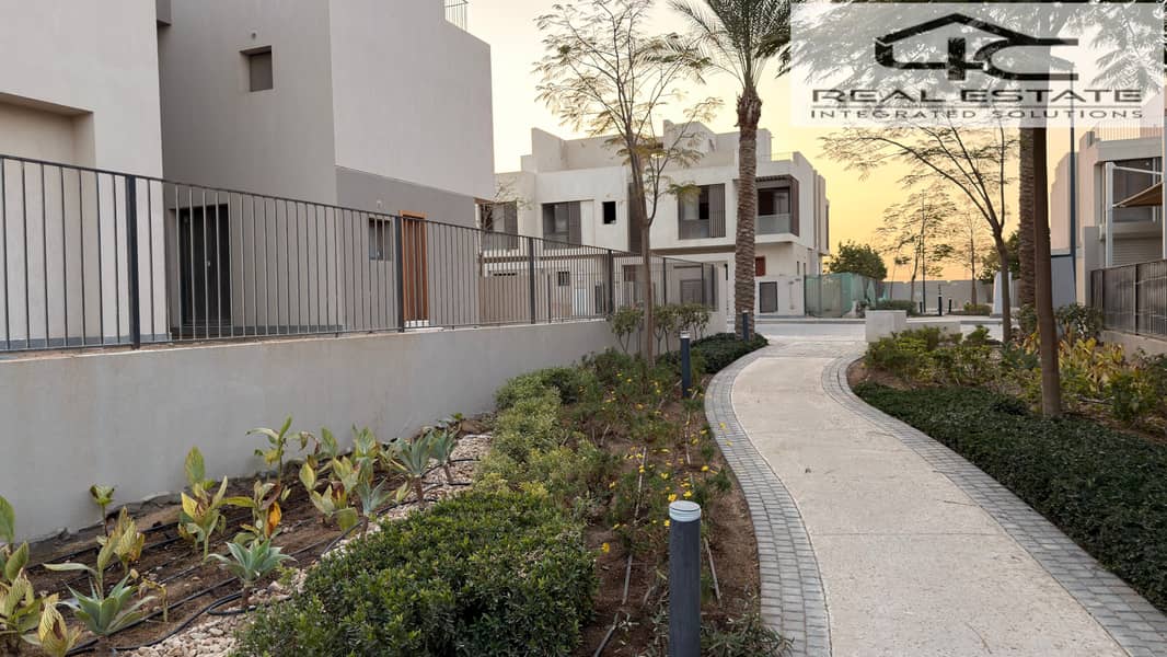 12 2025_12_23_16_37_IMG_1866. JPG