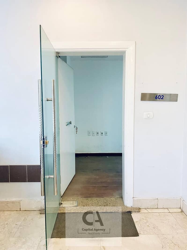 11 d13a8b53-0fe2-4b88-b92b-68a39d24bf0a. jpg