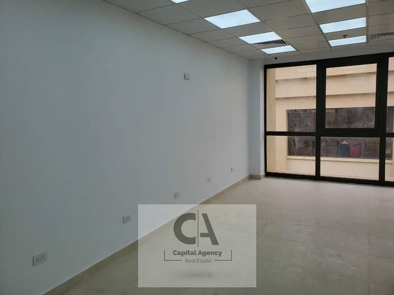 7 35d42b3b-30ed-45bd-b85f-2ebc0b240146. jpg