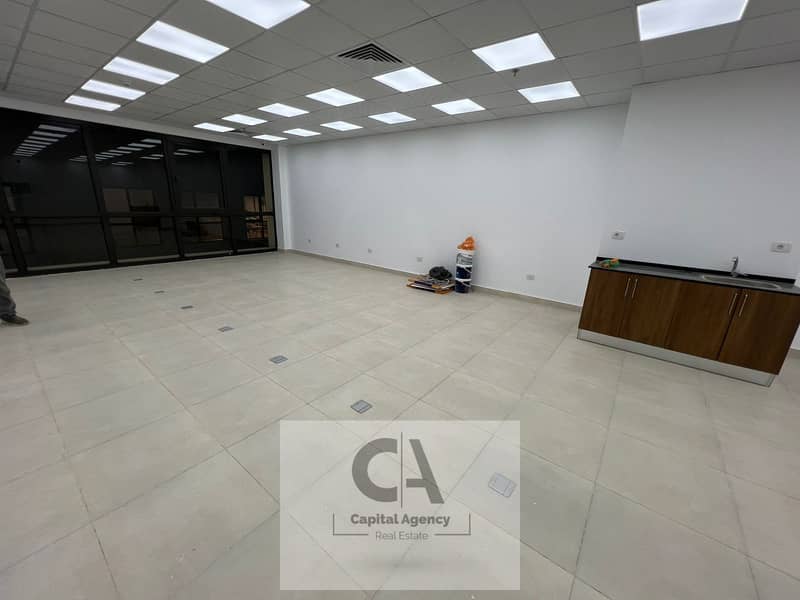 8 cbbc1e33-9695-4cb3-aeb8-3235375ed5b7. jpg