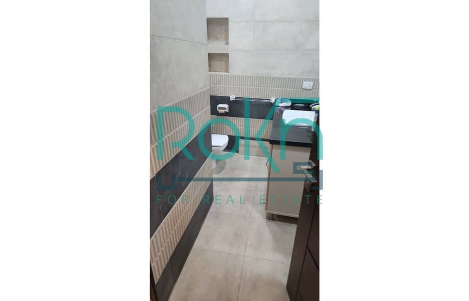 8 373e3d39-4198-4a4b-bd2b-5d3bb428dd4c. jpg