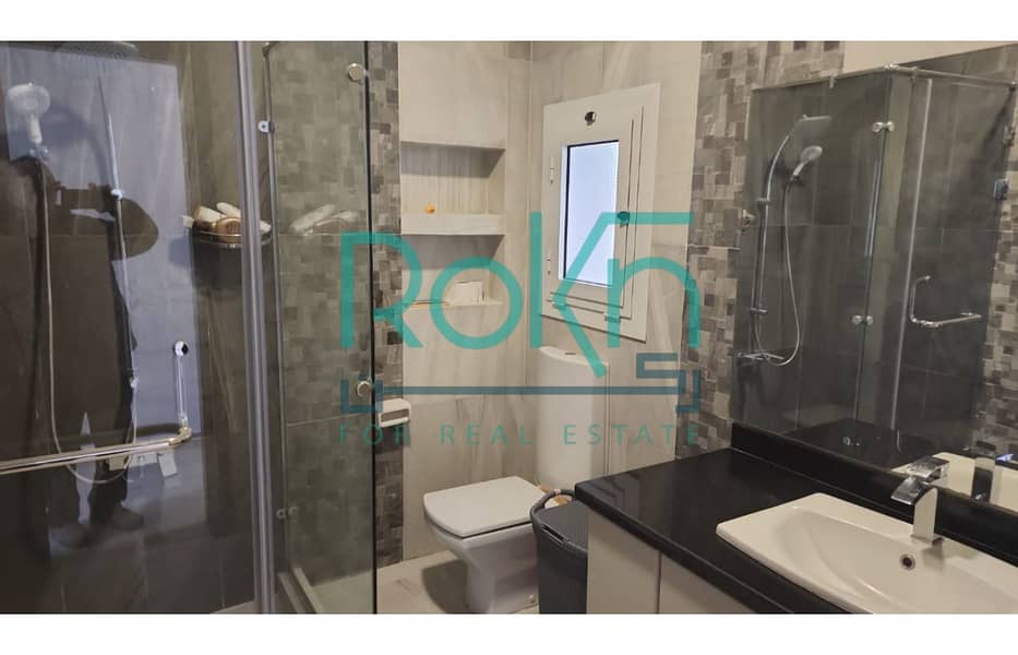 12 fad97fde-53e2-4142-a3d8-4c4c22ad6129. jpg