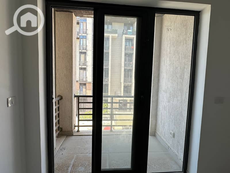 7 c0c48a60-5d44-4e70-8dec-fc9f8018c9b4. jpg