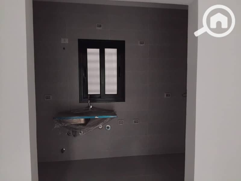 11 fe40df03-e250-429a-87d7-0fdce1044e0b. jpg