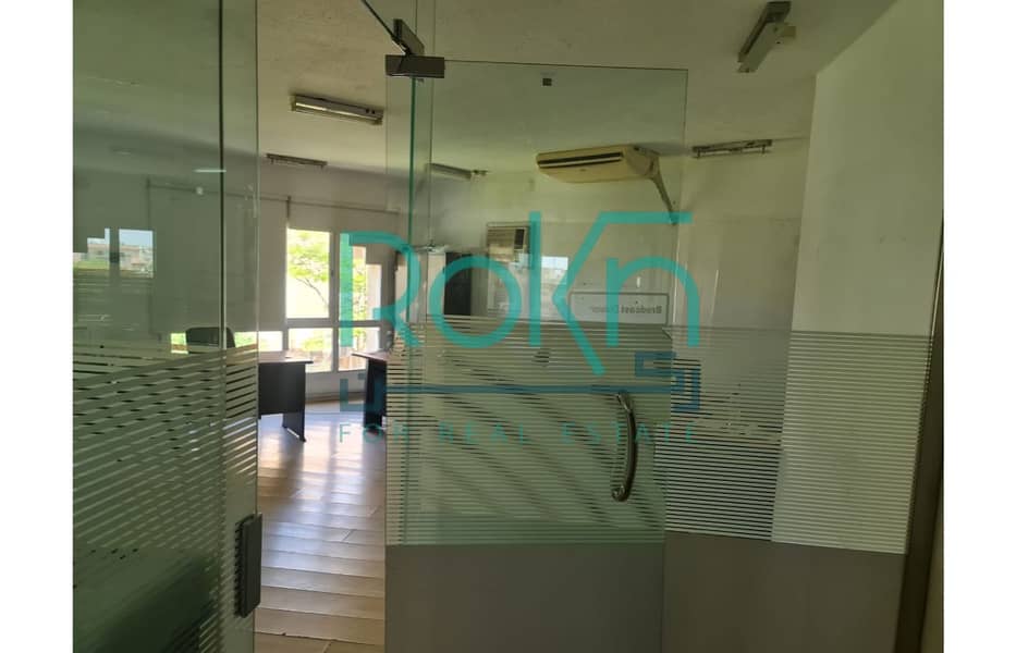 4 1a31bae8-560a-4afe-838d-41959aa1ac4b. jpg