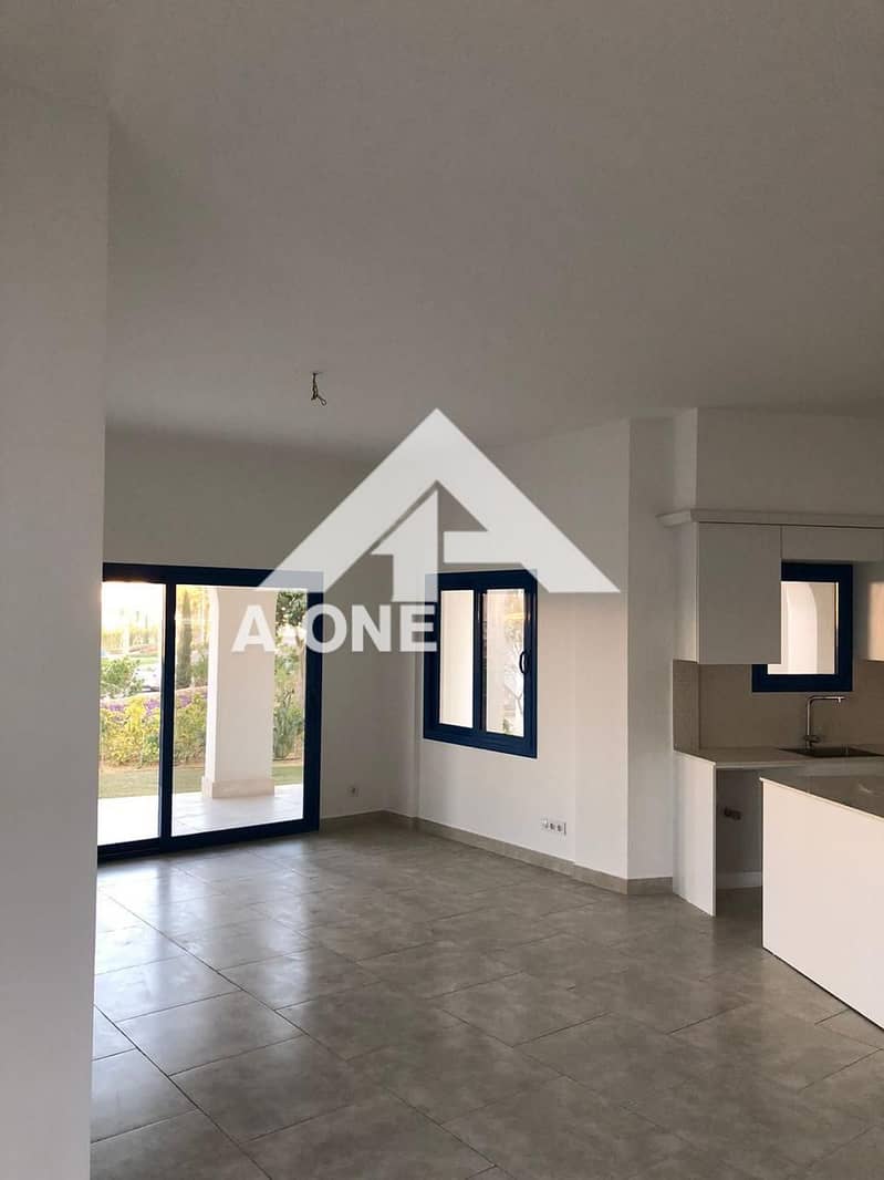 2 3b5199df-4147-4f38-b7dd-73755a1d6cd5. jpg