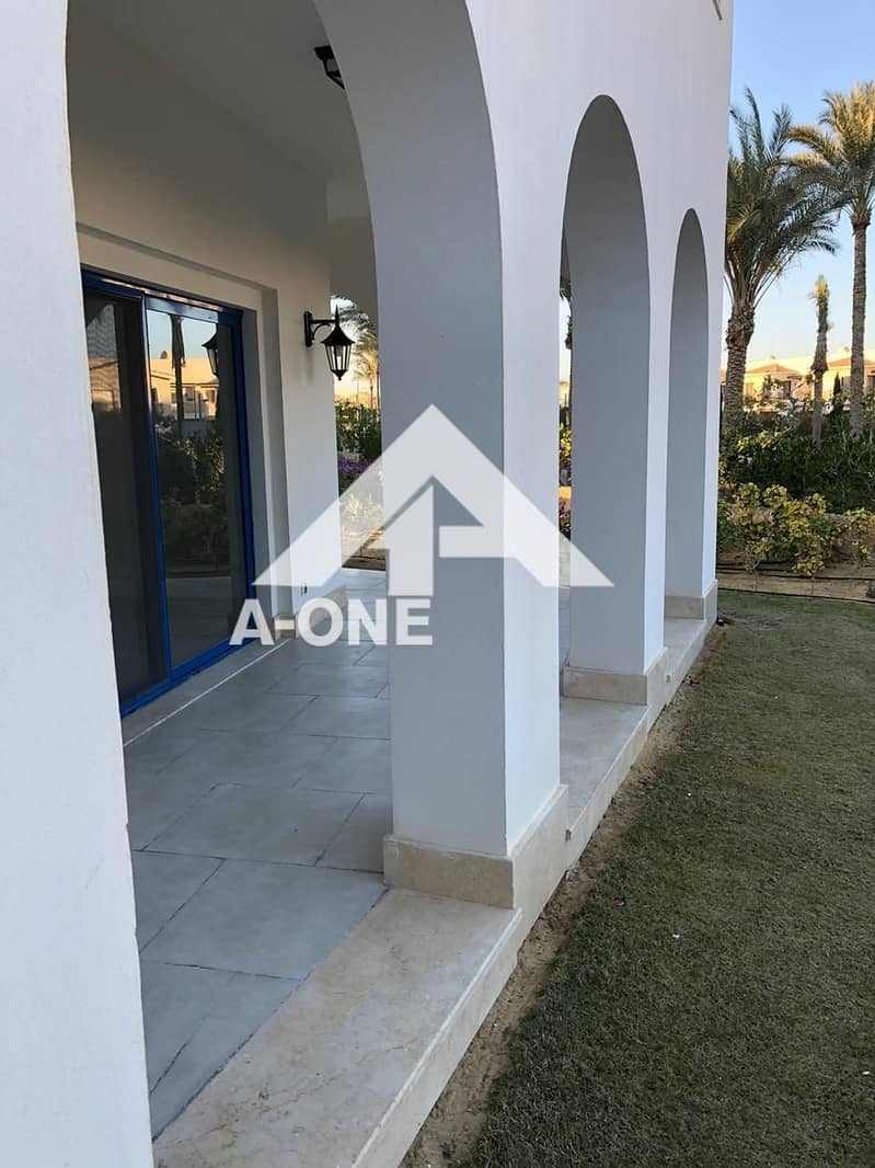 9 5ad9cda4-5018-48b6-aa0c-dc0dd893e439. jpg